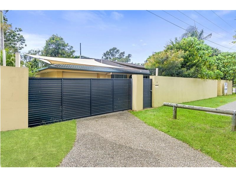 1 Waikiki Avenue, Palm Beach QLD 4221