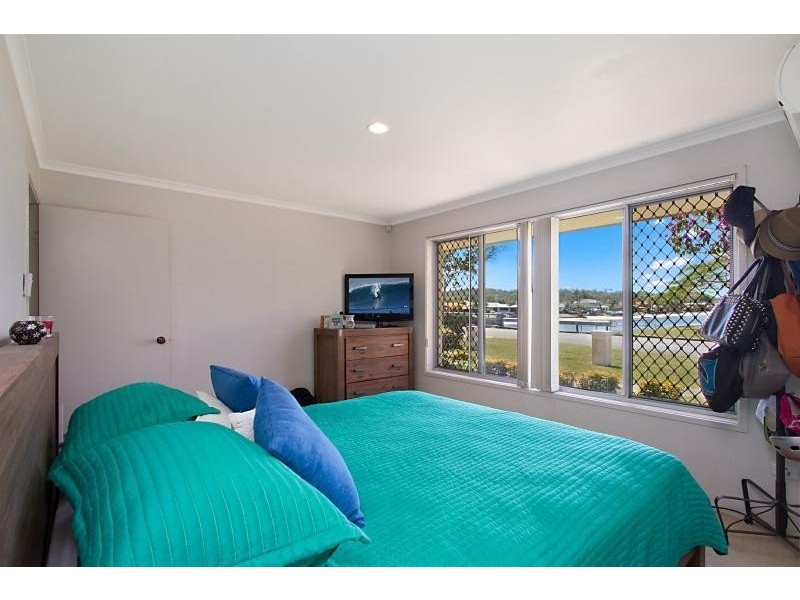 52 Japonica Drive, Palm Beach QLD 4221