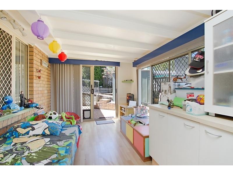 2/16 Waterdown Drive, Elanora QLD 4221