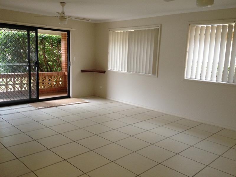 30 Twenty Fourth Avenue, Palm Beach QLD 4221