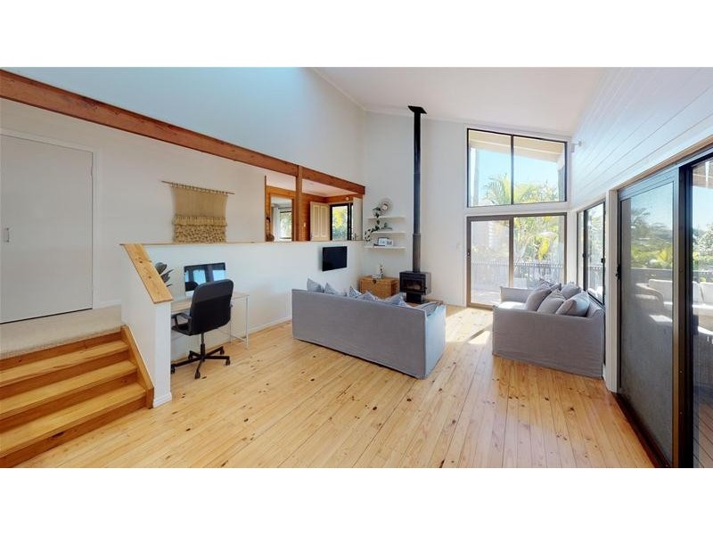 10 Hovea Court, Elanora QLD 4221