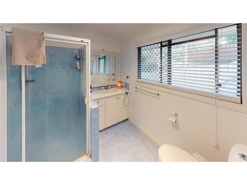 10 Hovea Court, Elanora QLD 4221