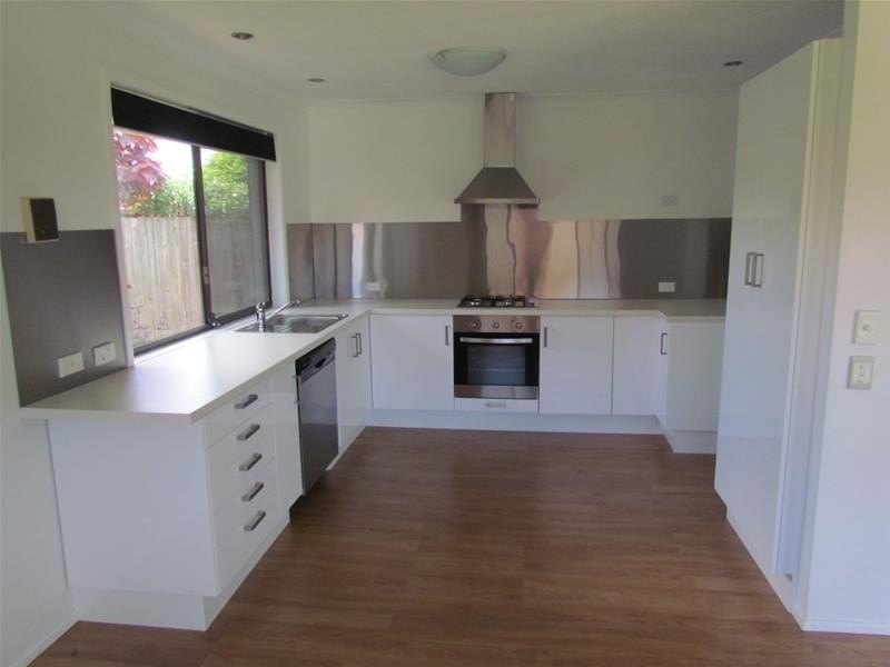 2/3 Greenleaf Close, Burleigh Waters QLD 4220