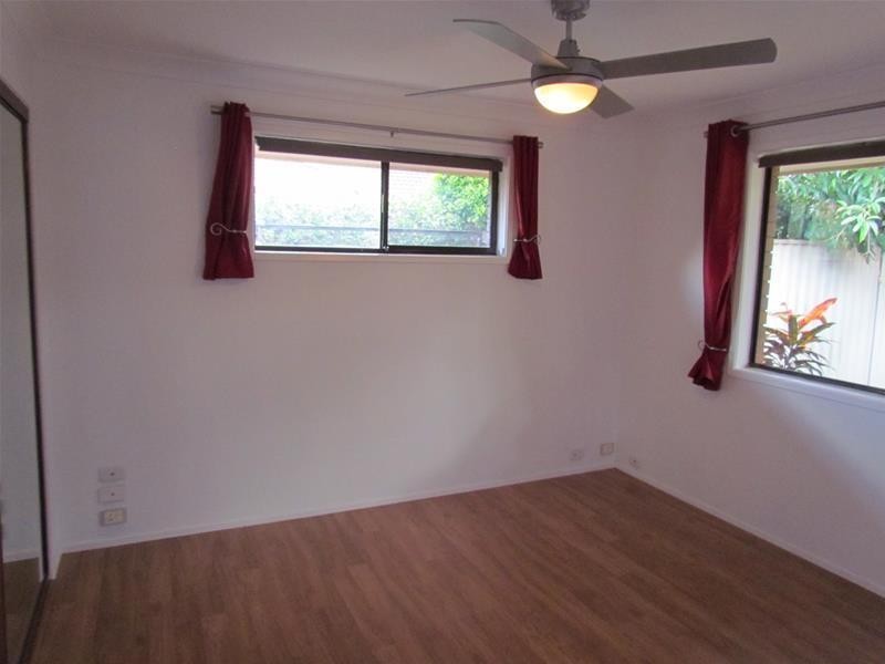 2/3 Greenleaf Close, Burleigh Waters QLD 4220