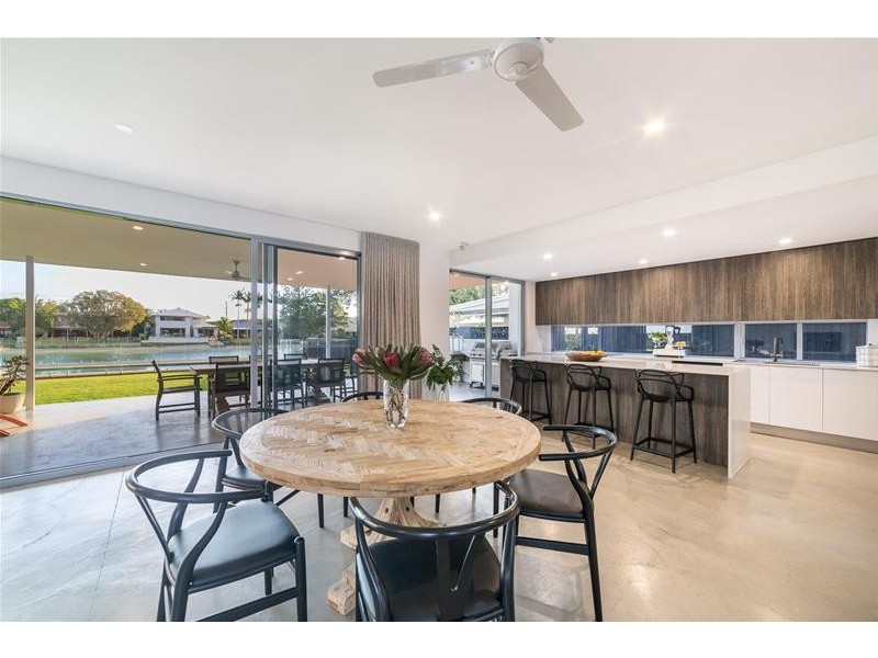 40 Parnki Parade, Palm Beach QLD 4221