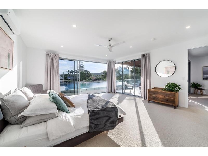 40 Parnki Parade, Palm Beach QLD 4221