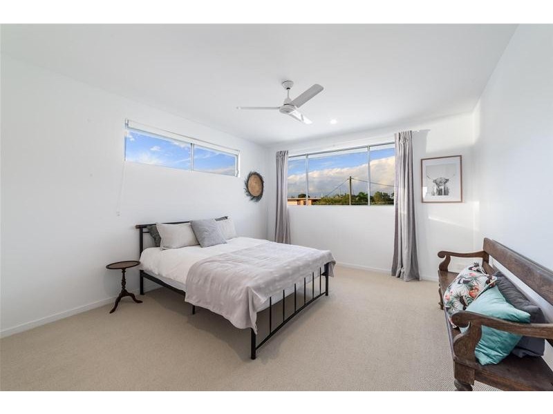 40 Parnki Parade, Palm Beach QLD 4221