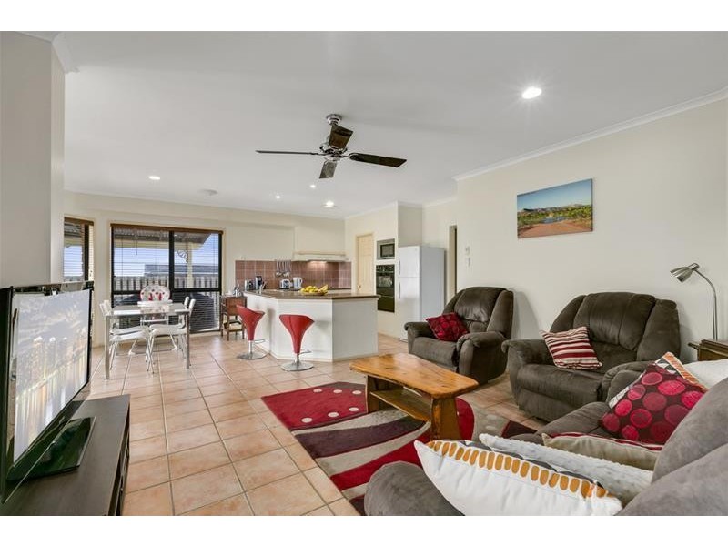 47 Doubleview Drive, Elanora QLD 4221