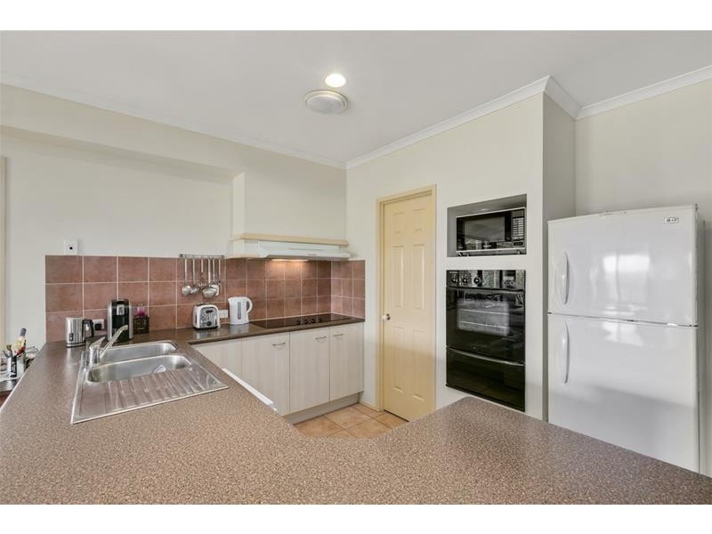 47 Doubleview Drive, Elanora QLD 4221