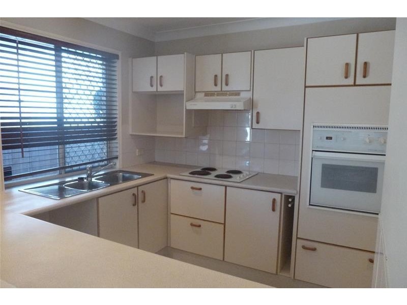 1/38 Philippine Parade, Palm Beach QLD 4221