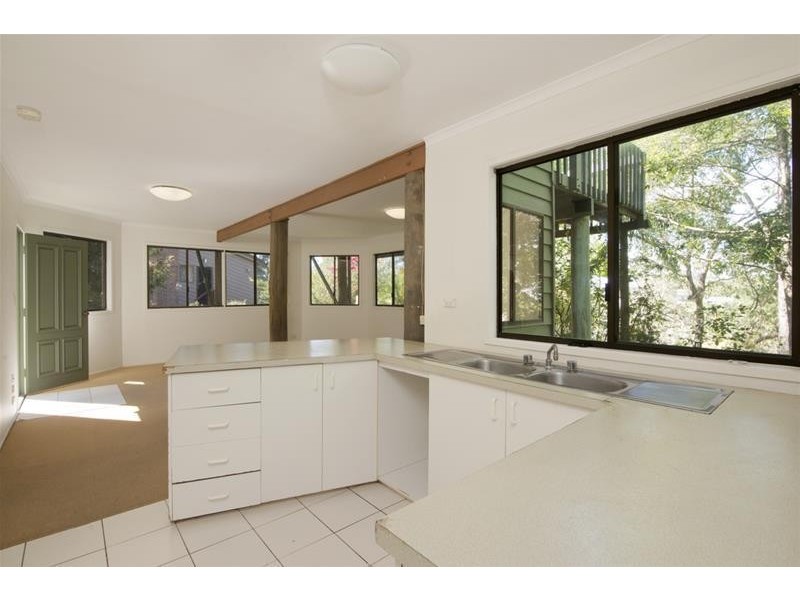 28 Swanbourne Way, Elanora QLD 4221