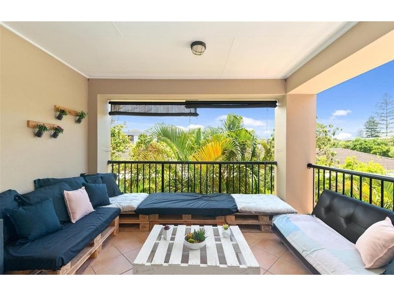 16/4 Mawarra  Street, Palm Beach QLD 4221