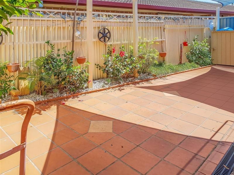 1/35 Twenty Seventh  Avenue, Palm Beach QLD 4221