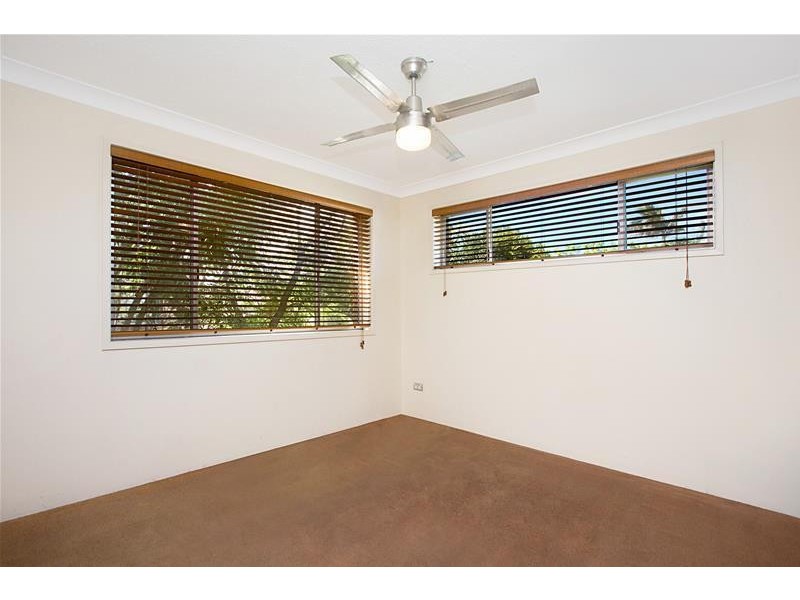 9/9 Twenty Eighth Avenue, Palm Beach QLD 4221