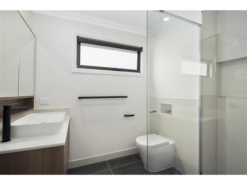 1 & 2/18 Thirteenth Avenue, Palm Beach QLD 4221