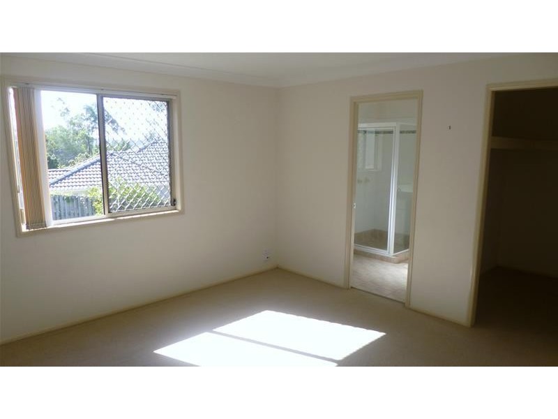 5 Brushbox Street, Elanora QLD 4221