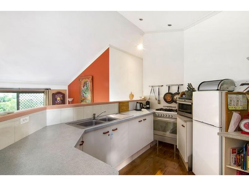 83 Avocado Street, Elanora QLD 4221