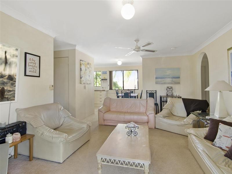 14/3 Lind Avenue, Palm Beach QLD 4221