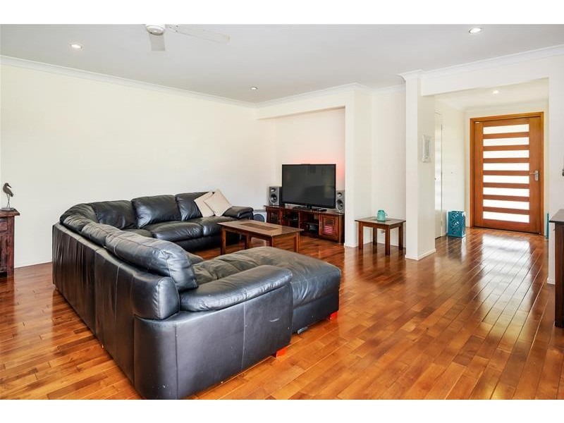 2/11 Benaroon Court, Tallebudgera QLD 4228