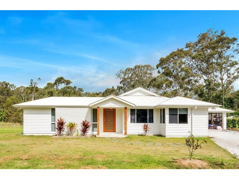 2/11 Benaroon Court, Tallebudgera QLD 4228