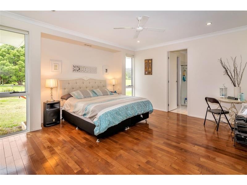 2/11 Benaroon Court, Tallebudgera QLD 4228