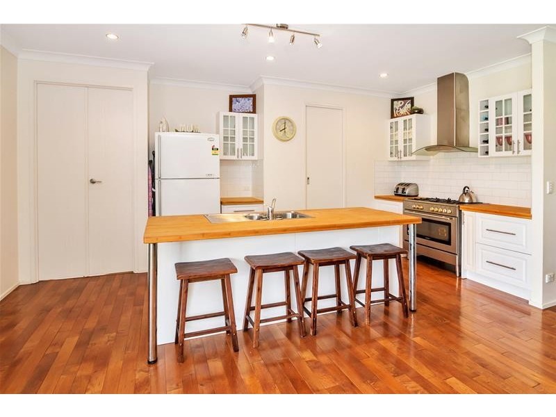 2/11 Benaroon Court, Tallebudgera QLD 4228