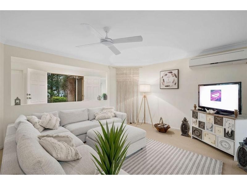 18 Leopard Avenue, Elanora QLD 4221