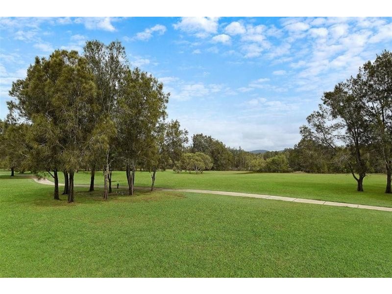 18 Leopard Avenue, Elanora QLD 4221