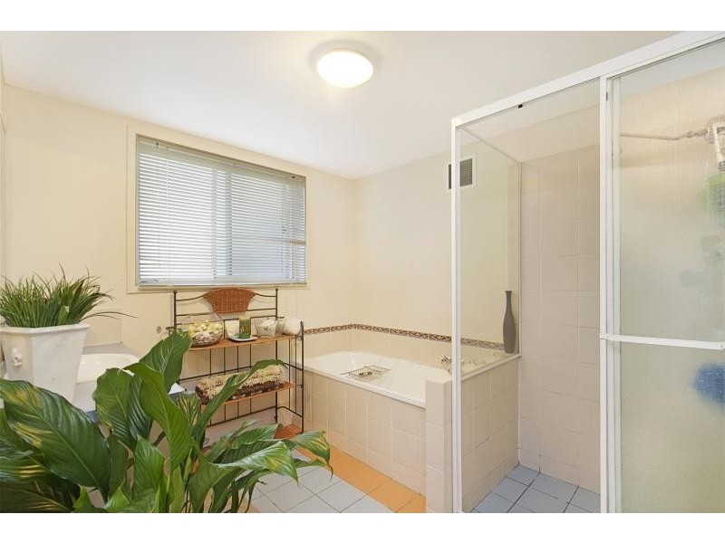 19/31 Simpsons Road, Elanora QLD 4221