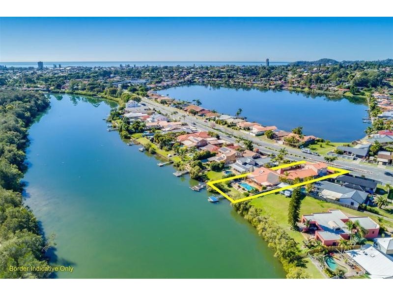 208 Nineteenth Avenue, Elanora QLD 4221