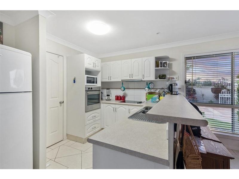 208 Nineteenth Avenue, Elanora QLD 4221