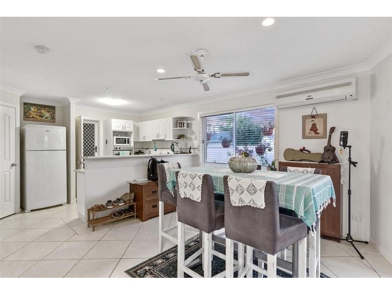 208 Nineteenth Avenue, Elanora QLD 4221