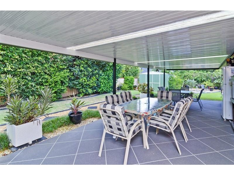 4 Diplacus Drive, Palm Beach QLD 4221