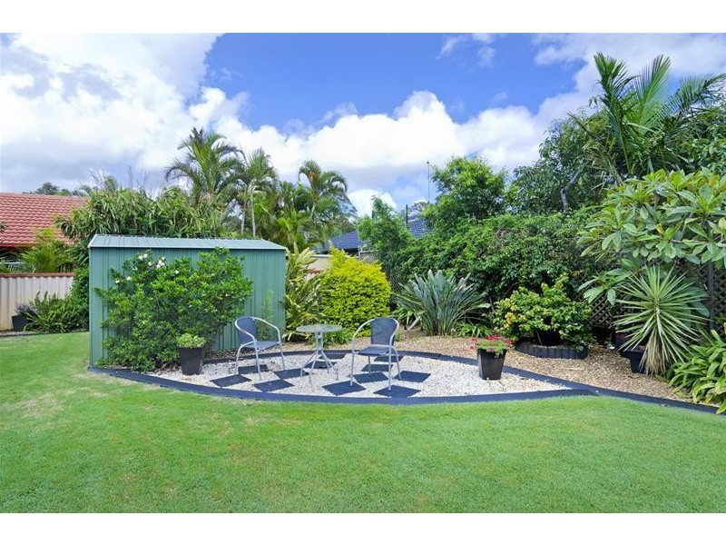 4 Diplacus Drive, Palm Beach QLD 4221