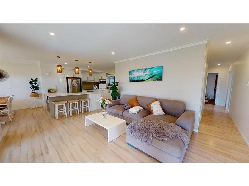 162 Townson Avenue, Palm Beach QLD 4221