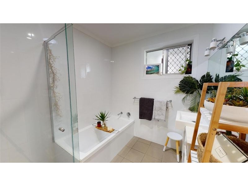 162 Townson Avenue, Palm Beach QLD 4221