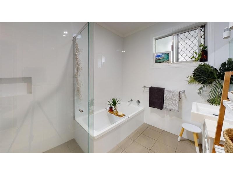 162 Townson Avenue, Palm Beach QLD 4221