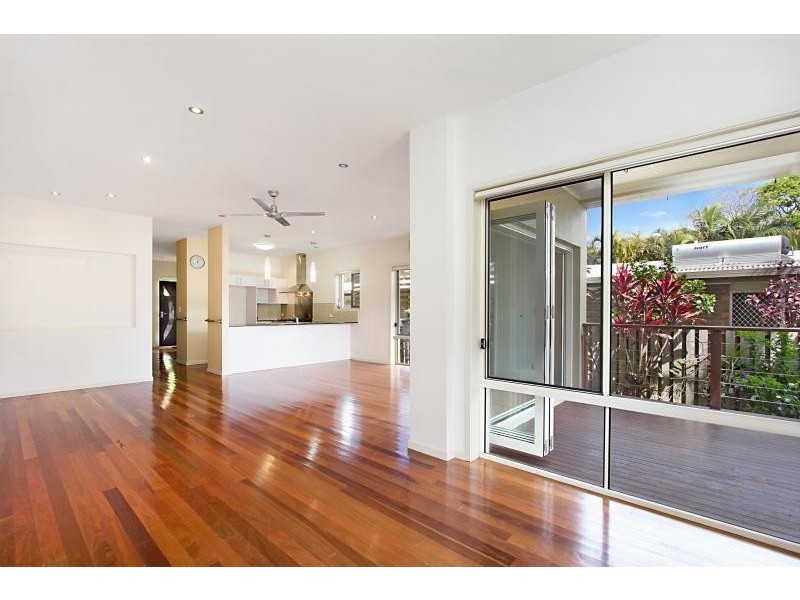 1/21 Hooper Drive, Currumbin QLD 4223