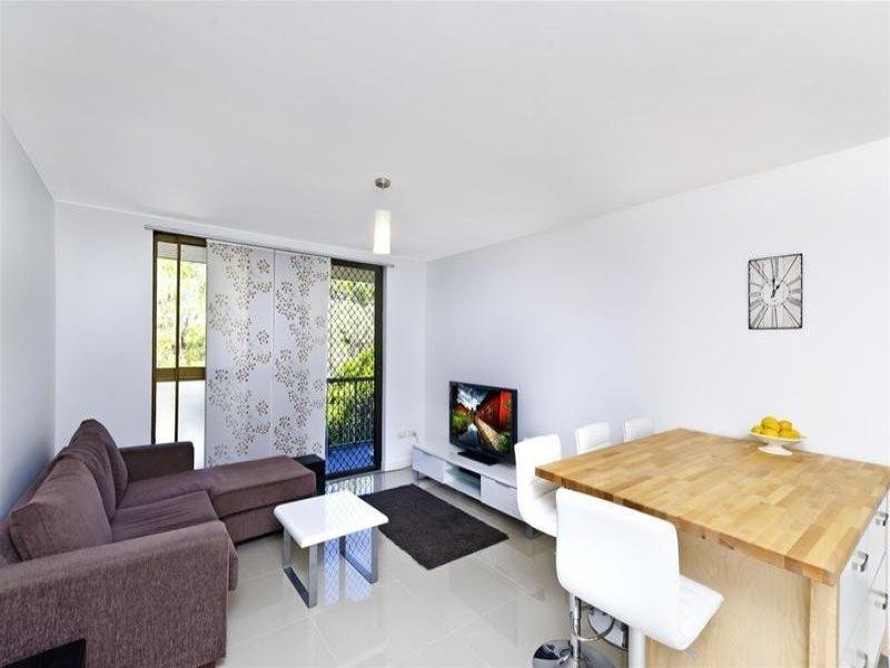 4/1374 Gold Coast Highway, Palm Beach QLD 4221