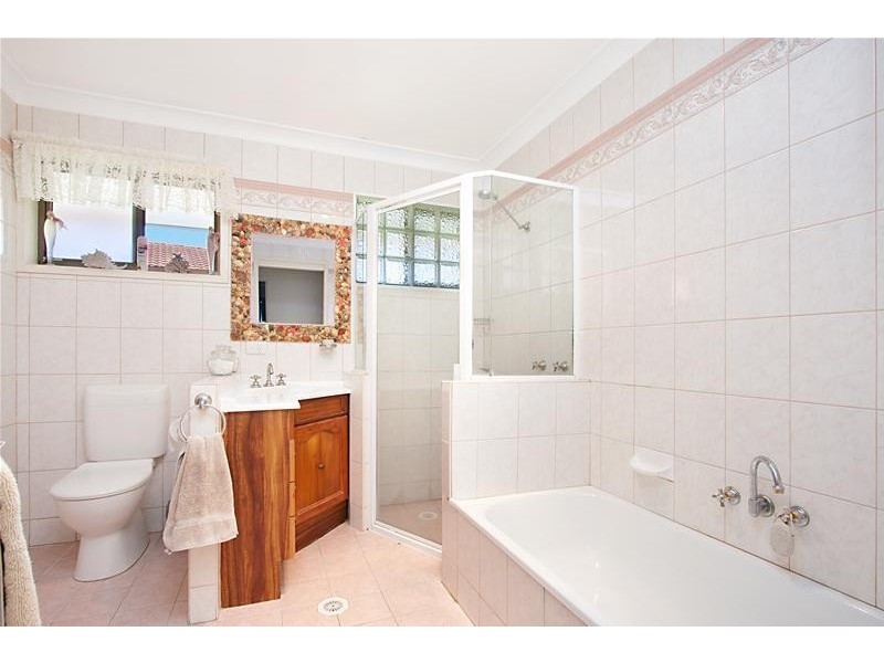 141 Murtha Drive, Elanora QLD 4221