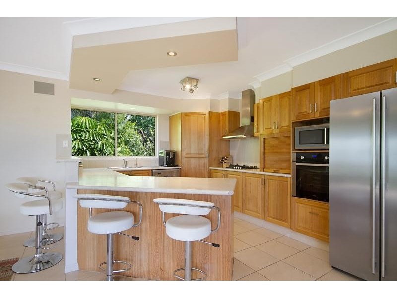 8 Simpsons Road, Currumbin Waters QLD 4223