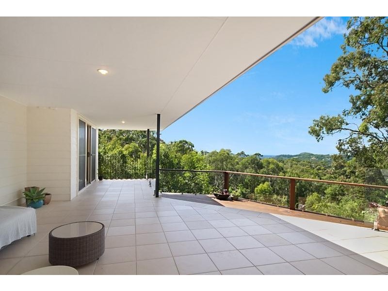 8 Simpsons Road, Currumbin Waters QLD 4223