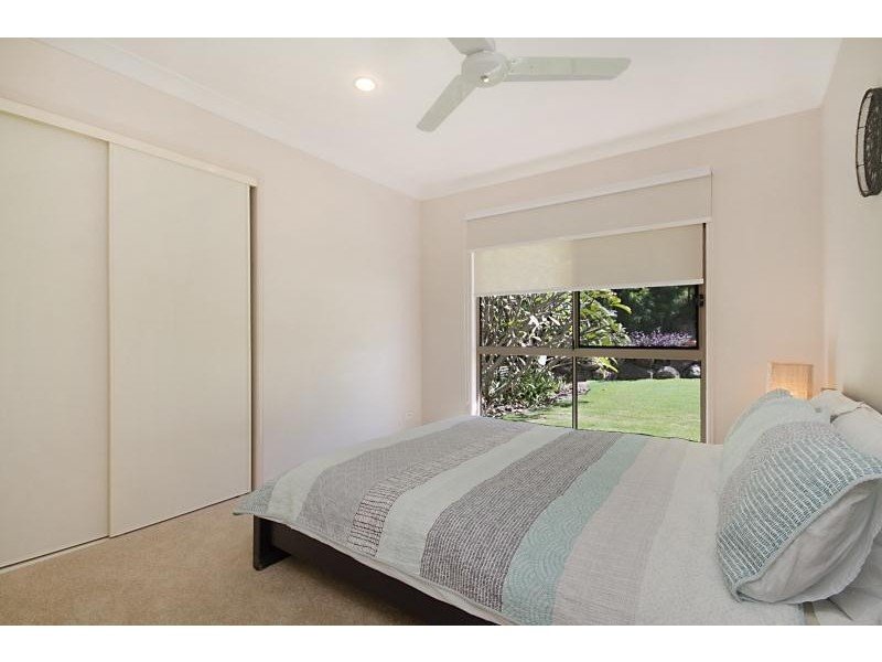 8 Simpsons Road, Currumbin Waters QLD 4223