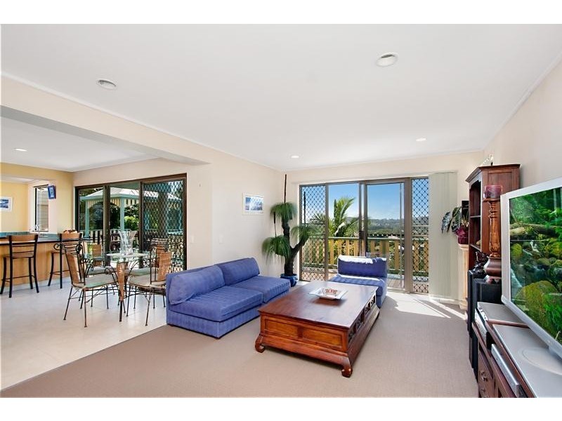 20 Doubleview Drive, Elanora QLD 4221