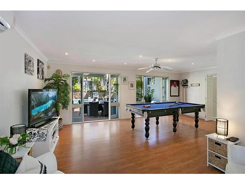 89 Murtha Drive, Elanora QLD 4221