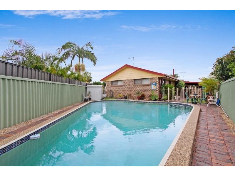 17 Sycamore Place, Palm Beach QLD 4221