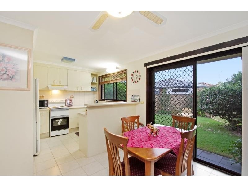 17 Sycamore Place, Palm Beach QLD 4221