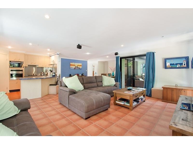 181 K P McGrath Drive, Elanora QLD 4221