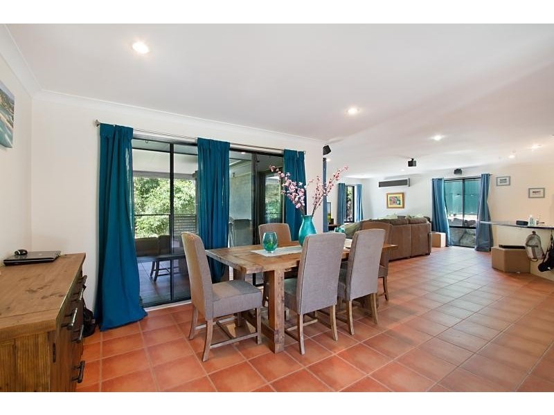 181 K P McGrath Drive, Elanora QLD 4221