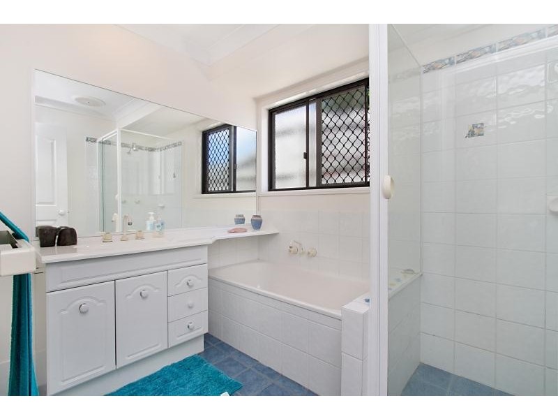 181 K P McGrath Drive, Elanora QLD 4221